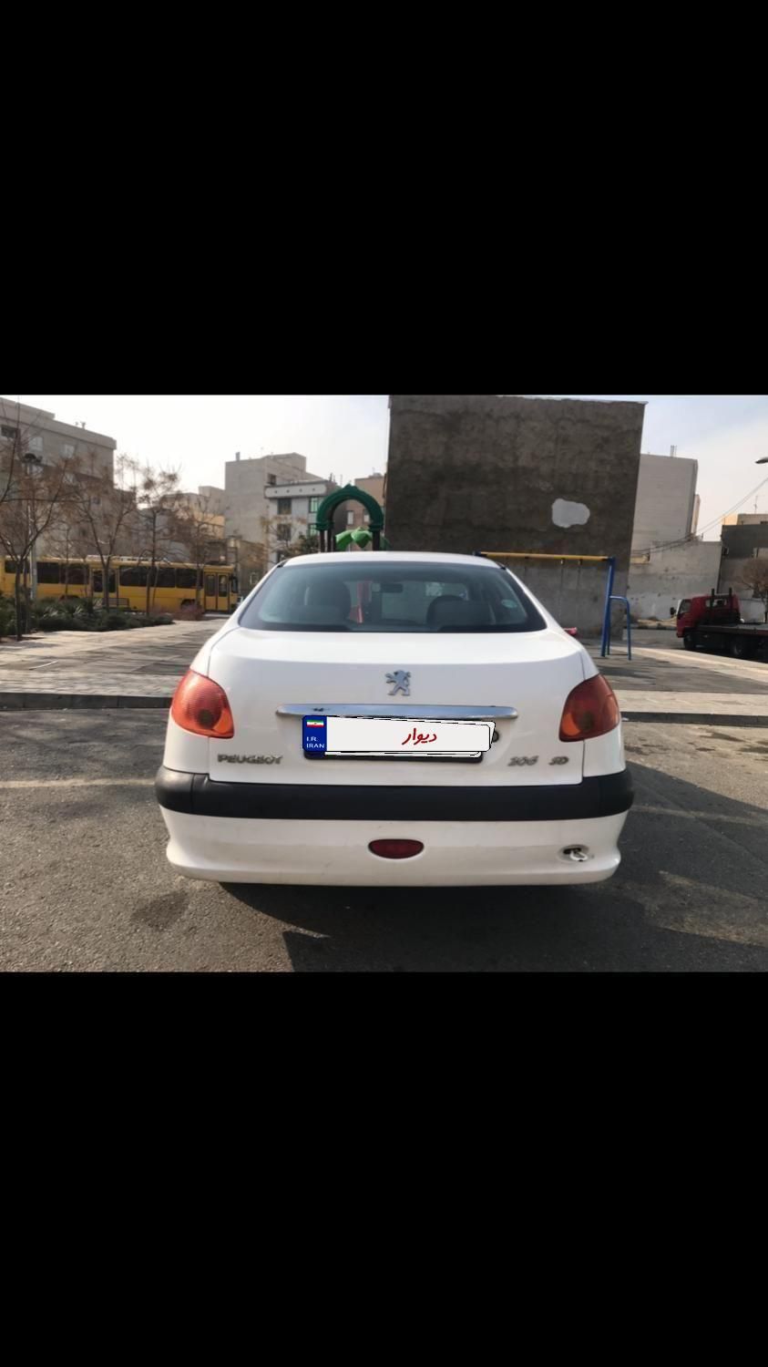 پژو ۲۰۶ صندوق دار v8 - 1392