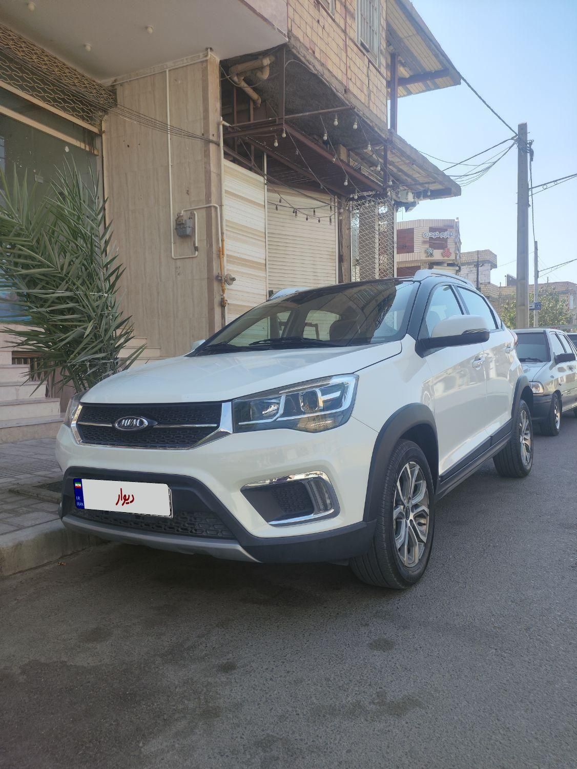 خودرو ام وی ام، X22 آگهی ann_19397434