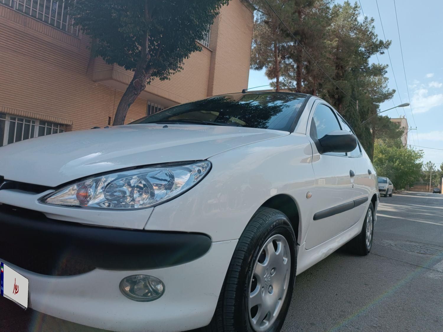 پژو ۲۰۶ صندوق دار v8 - 1393