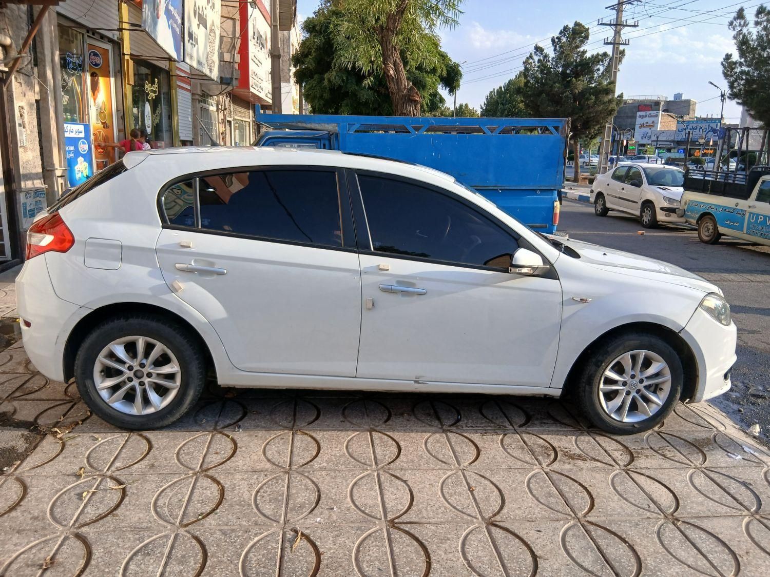 خودرو برلیانس، H320 آگهی ann_19397610