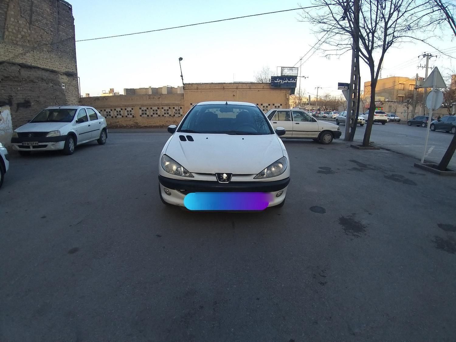 پژو ۲۰۶ صندوق دار v8 - 1393