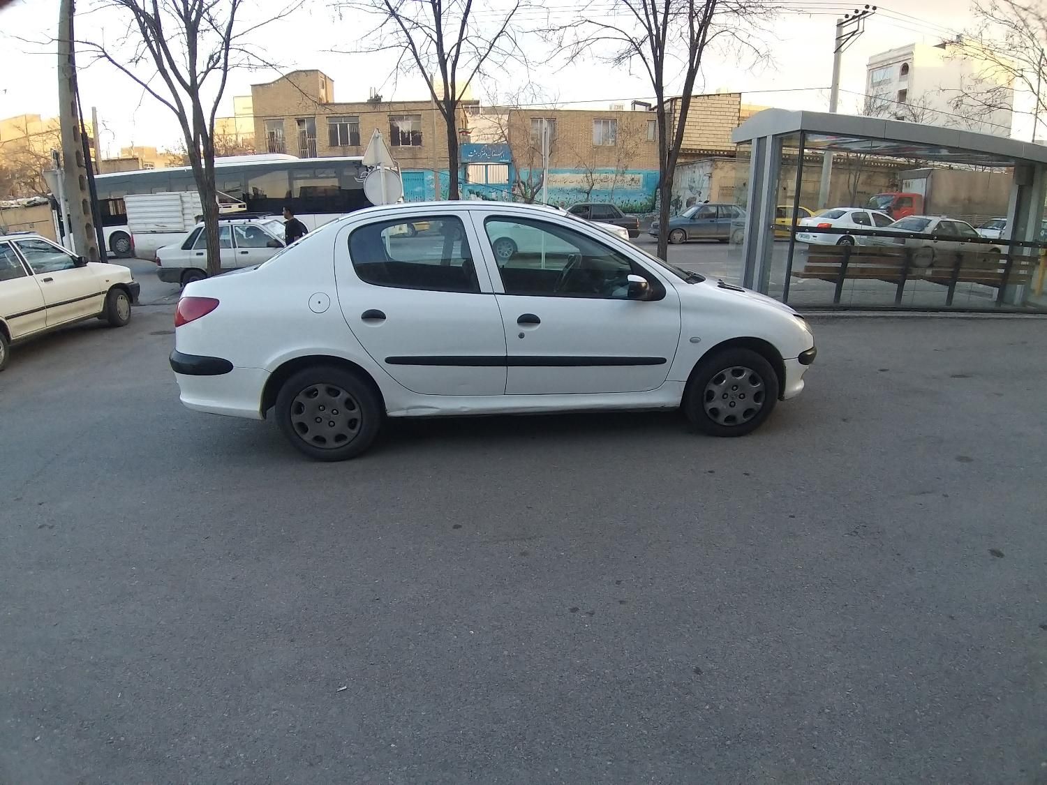 پژو ۲۰۶ صندوق دار v8 - 1393