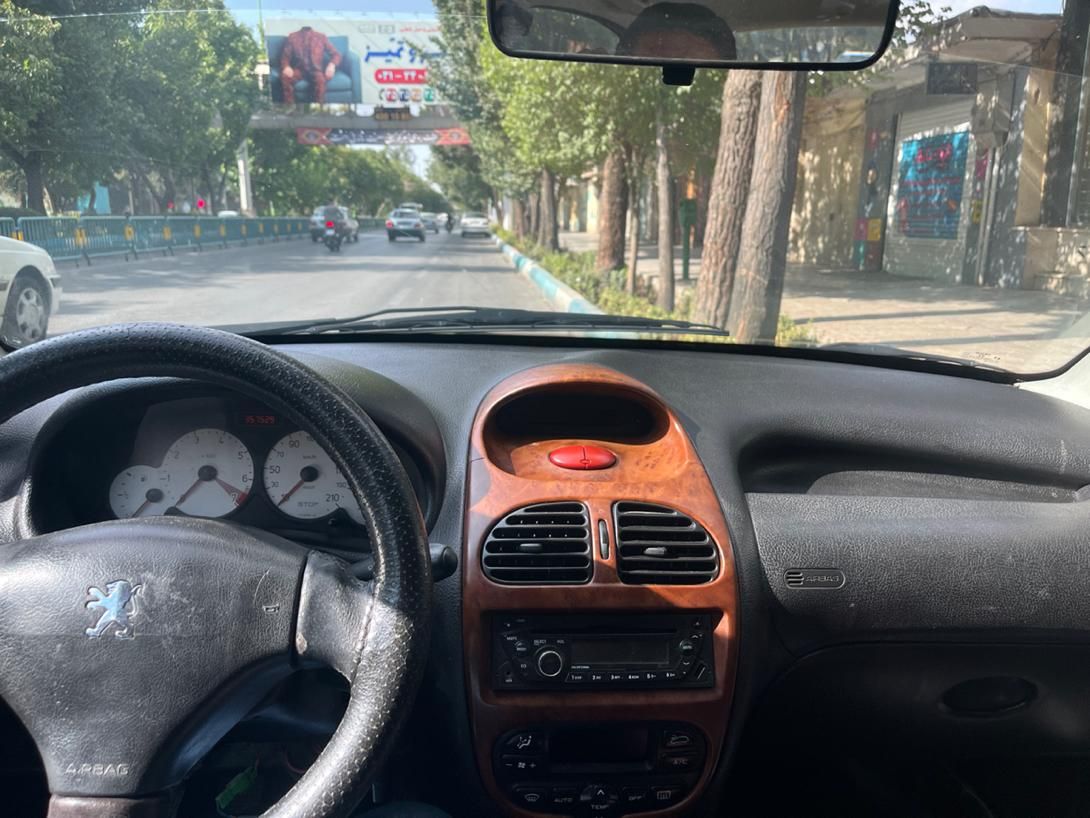 پژو ۲۰۶ صندوق دار v8 - 1389