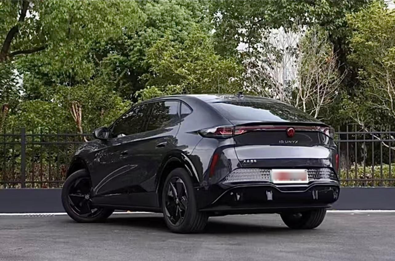 فولکس گلف GTI - 2024