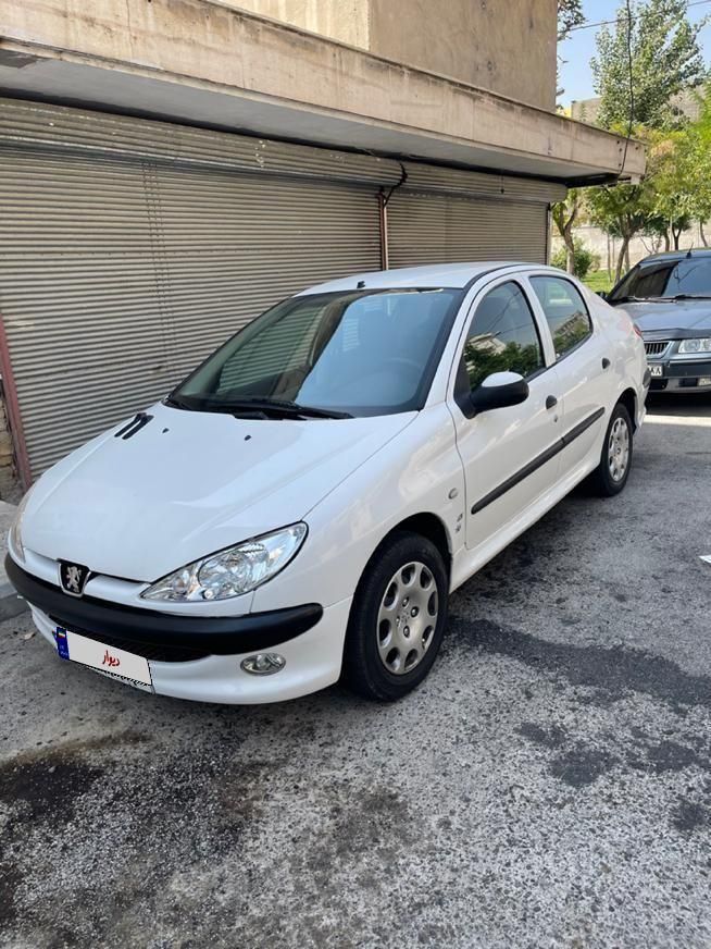 پژو ۲۰۶ صندوق دار v8 - 1397