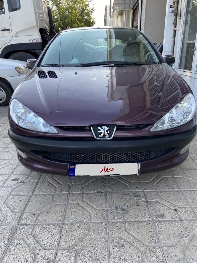 پژو ۲۰۶ صندوق دار v8 - 1396