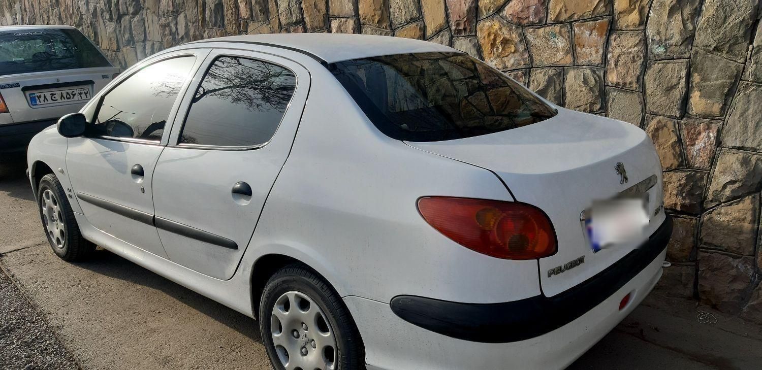 پژو ۲۰۶ صندوق دار v8 - 1393