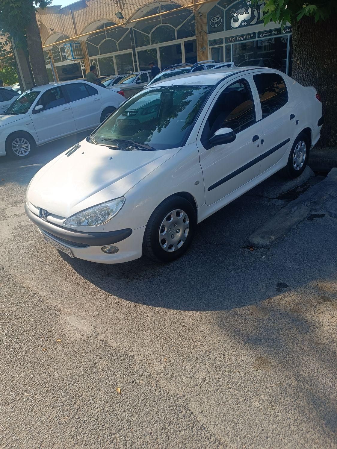 پژو ۲۰۶ صندوق دار v8 - 1390