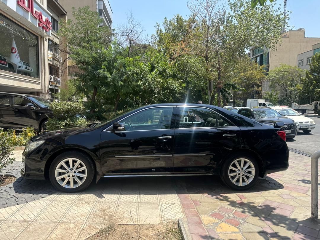 تویوتا آریون XV40 - 2012