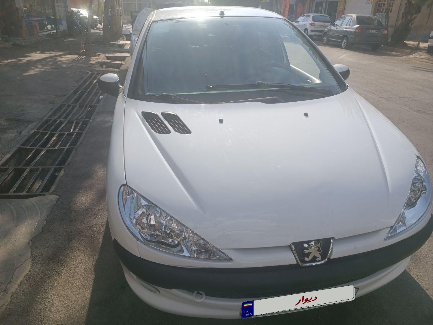 پژو ۲۰۶ صندوق دار v8 - 1398