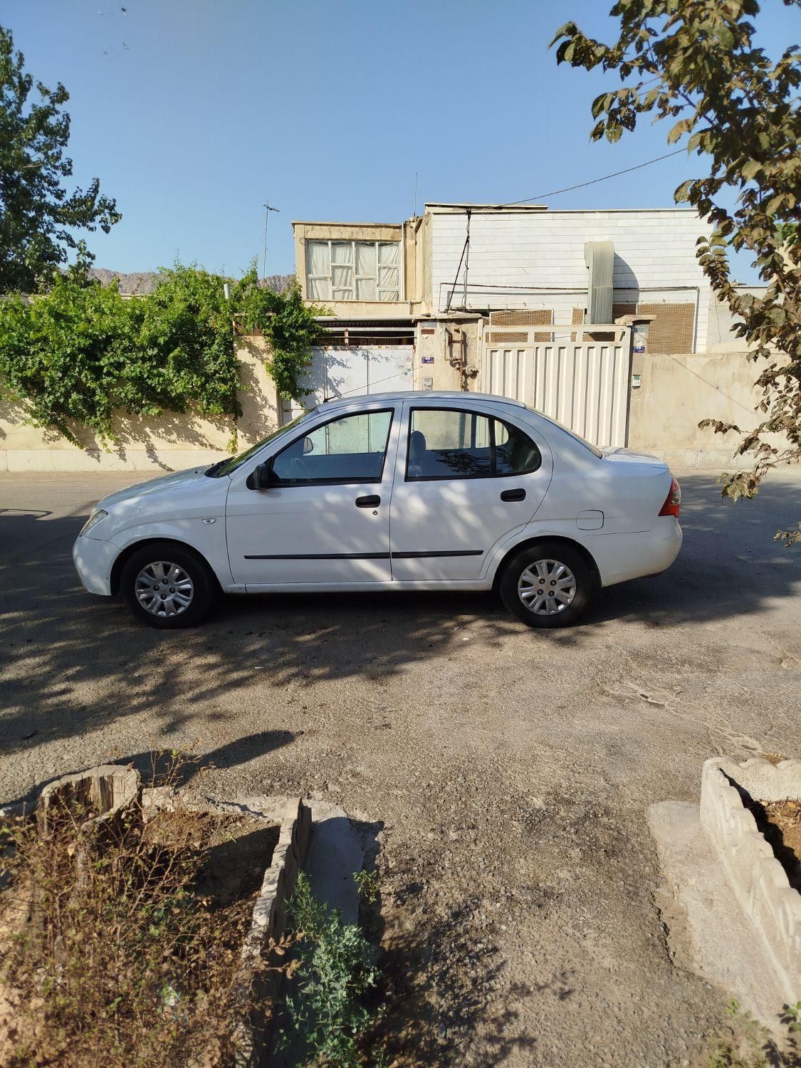 تیبا صندوق دار SX - 1396