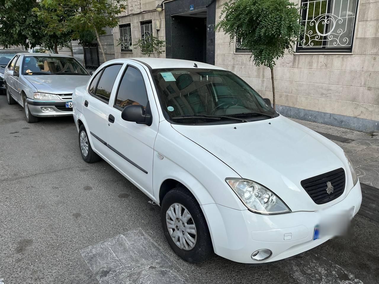 تیبا صندوق دار SX - 1400