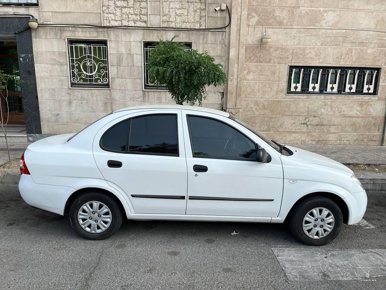 تیبا صندوق دار SX - 1400