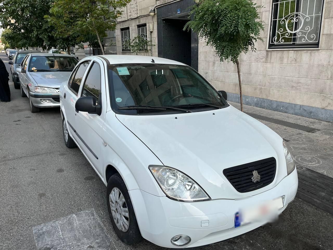 تیبا صندوق دار SX - 1400