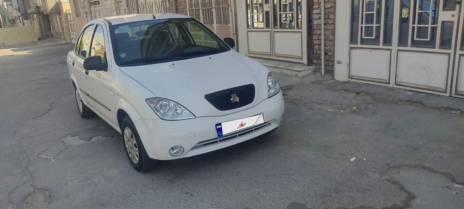 تیبا صندوق دار SX - 1400