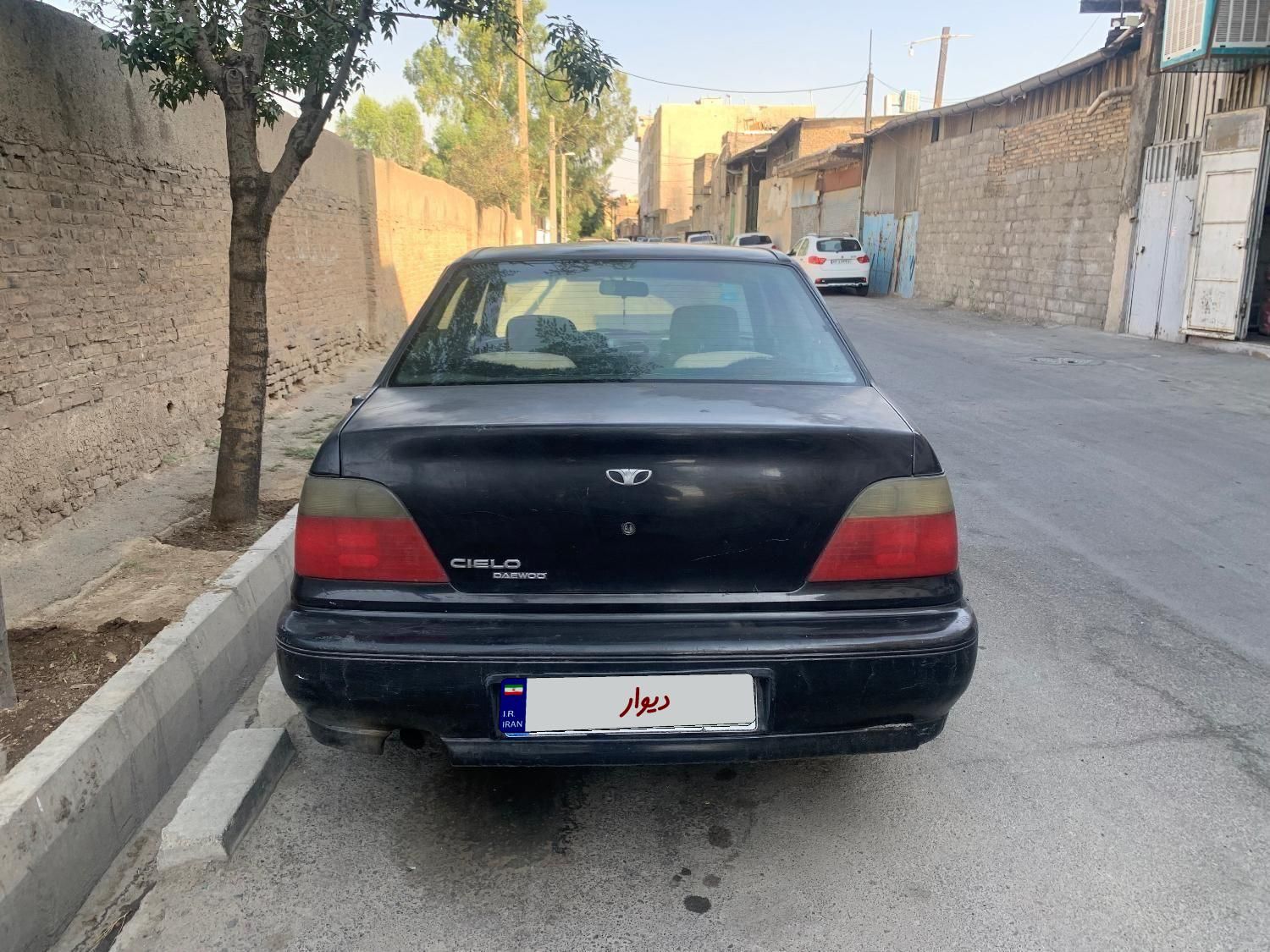 دوو سیلو سدان - 1381