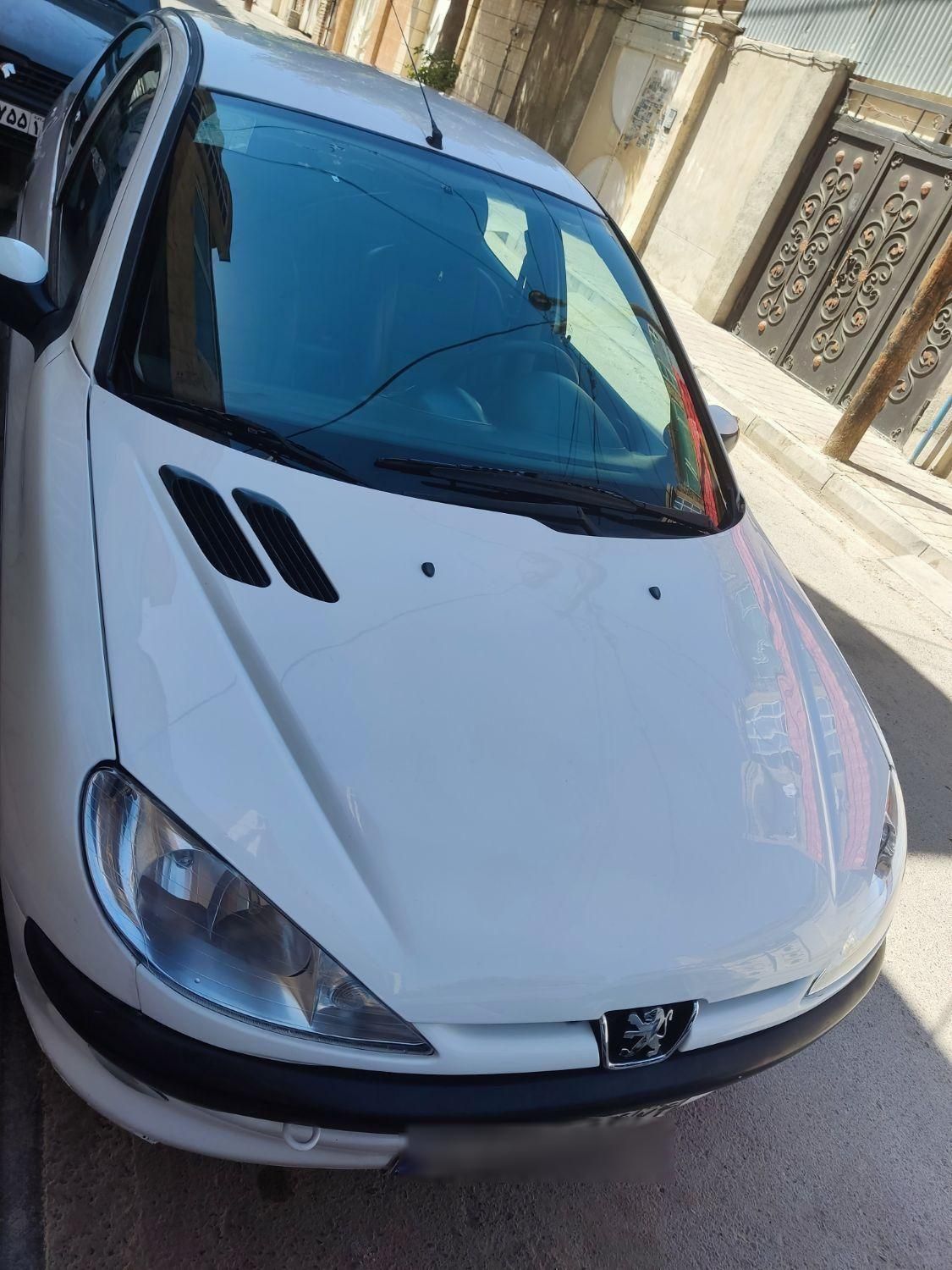 پژو ۲۰۶ صندوق دار v8 - 1394