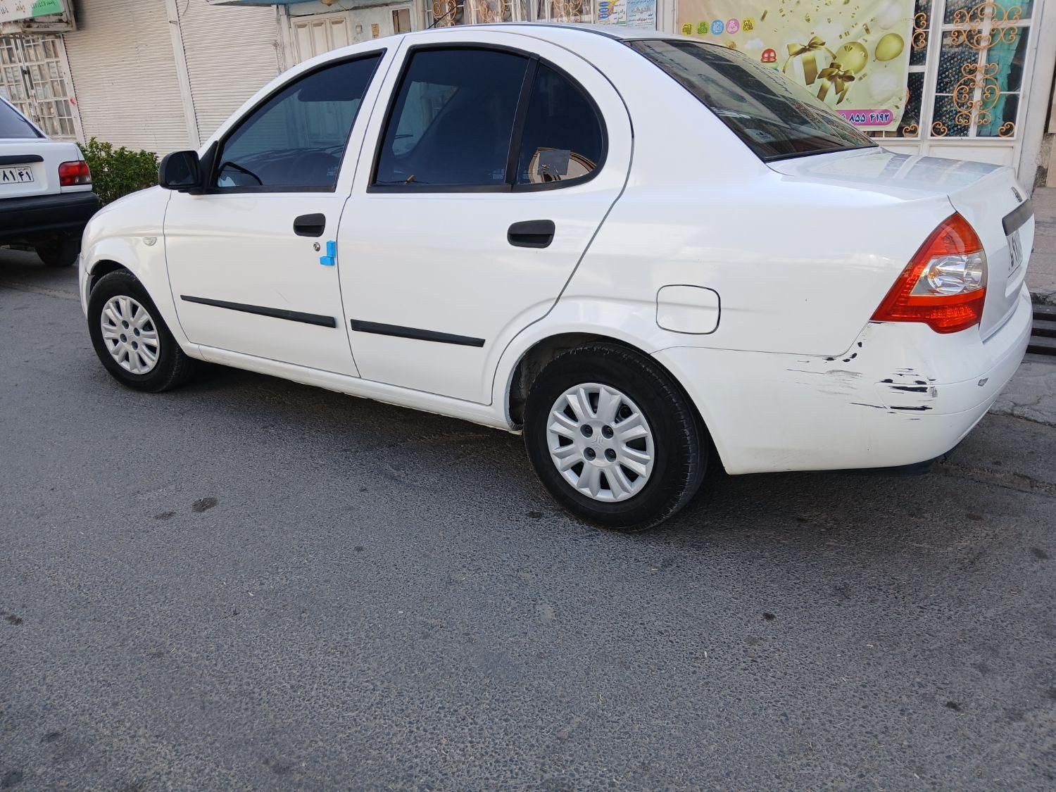 تیبا صندوق دار SX - 1401