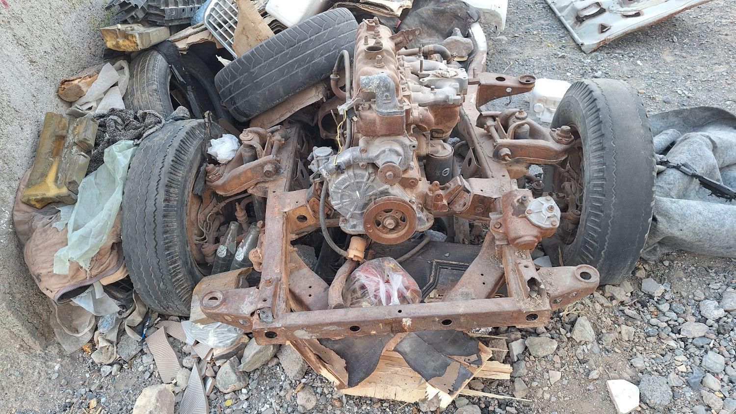 تویوتا کمری XLE - 1402