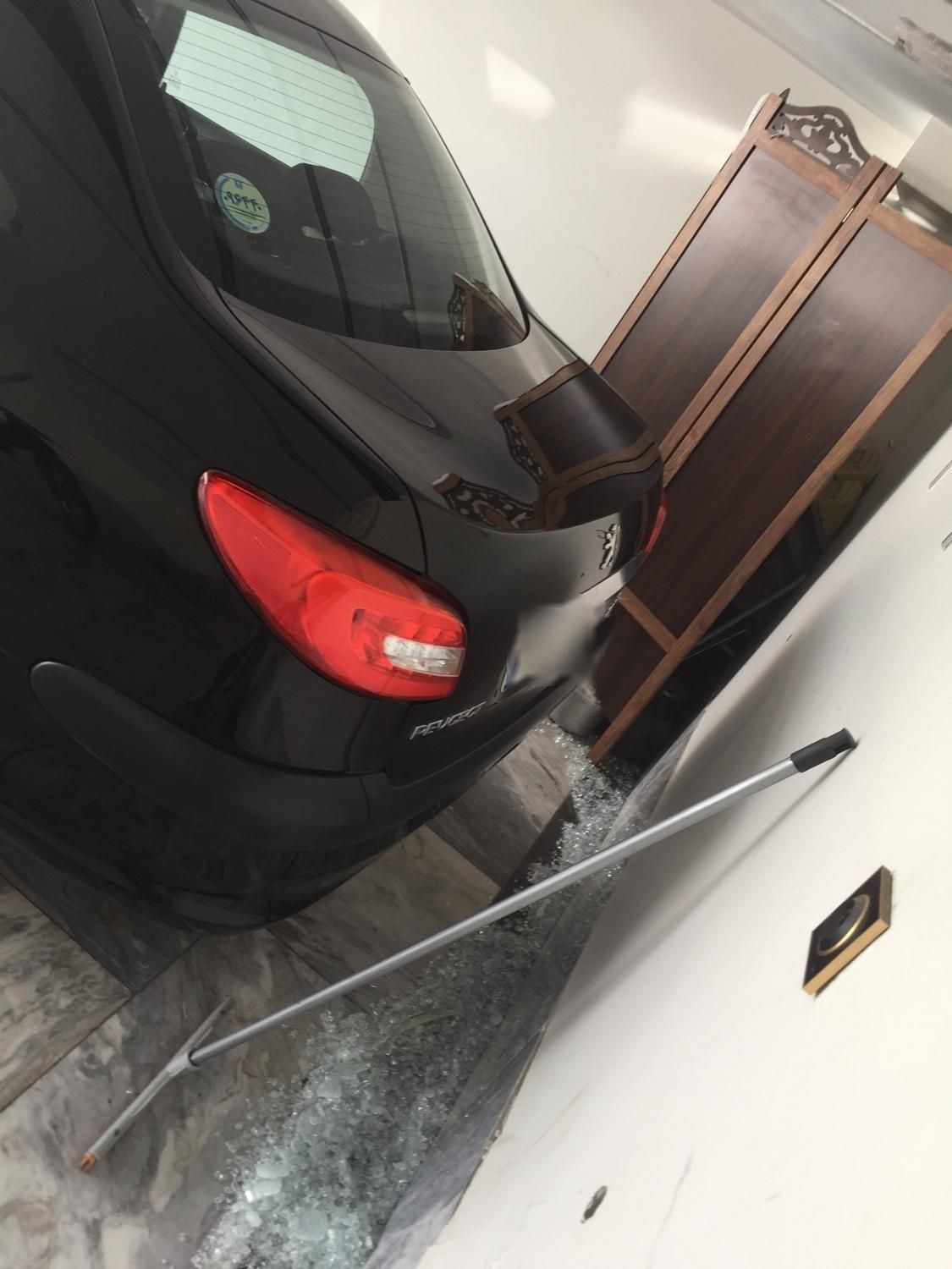 پژو ۲۰۶ صندوق دار v8 - 1399