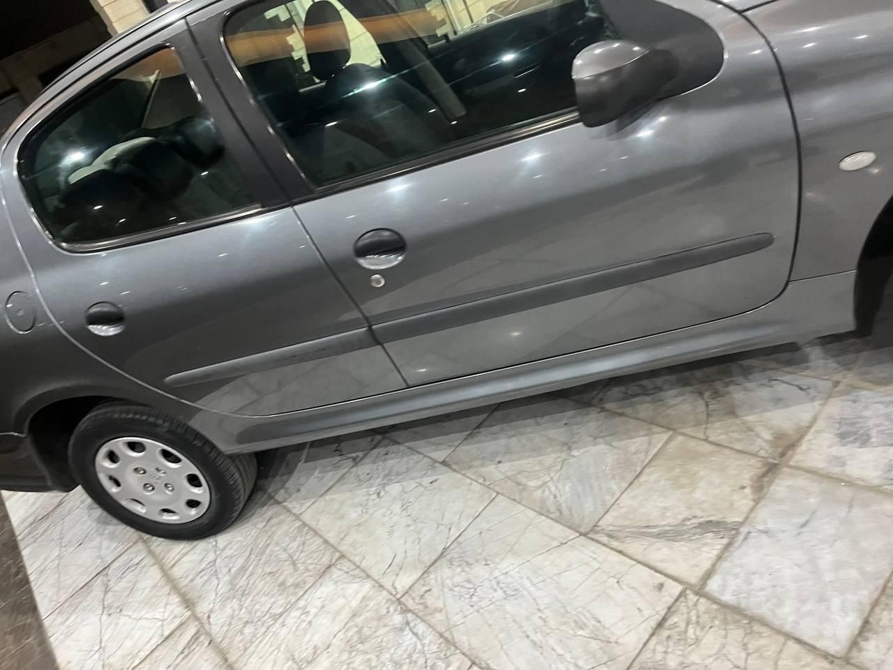 پژو ۲۰۶ صندوق دار v8 - 1390
