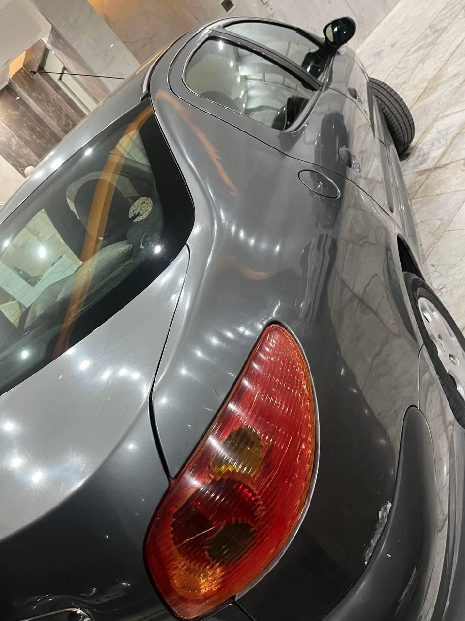 پژو ۲۰۶ صندوق دار v8 - 1390