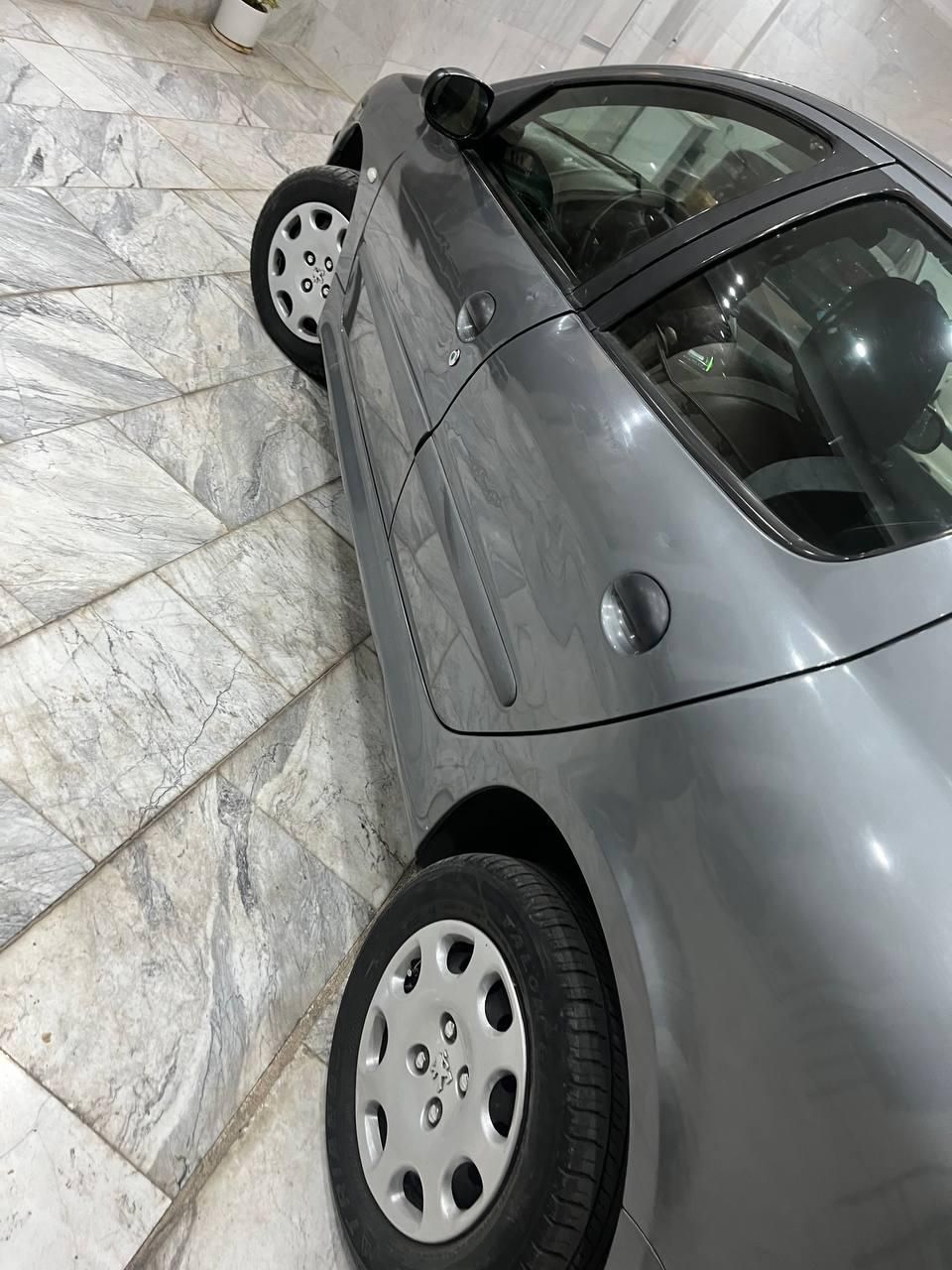 پژو ۲۰۶ صندوق دار v8 - 1390