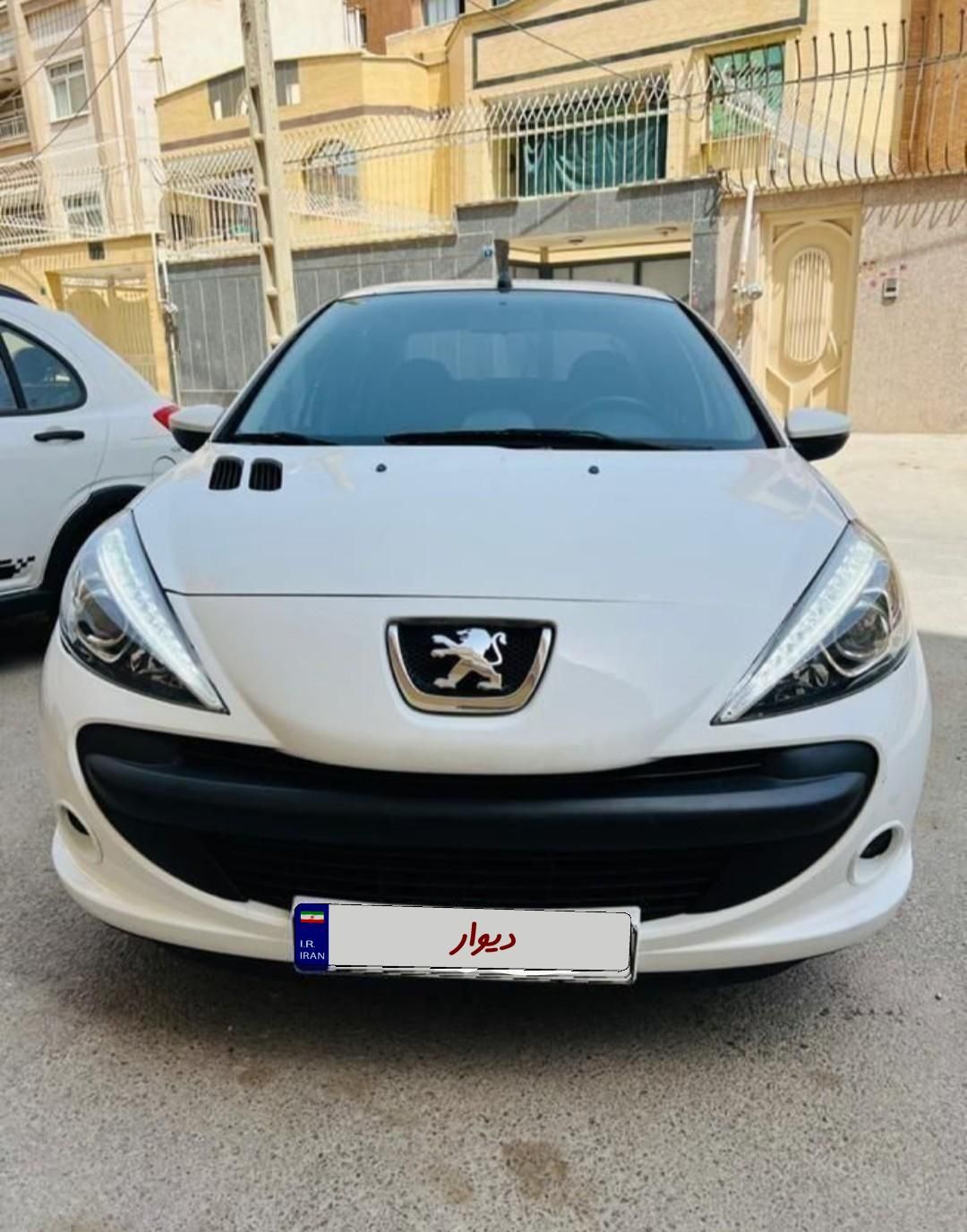 خودرو پژو، ۲۰۷ صندوق دار آگهی ann_19399413