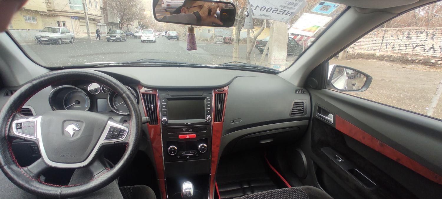 دنا پلاس توربو 6 دنده - 1401