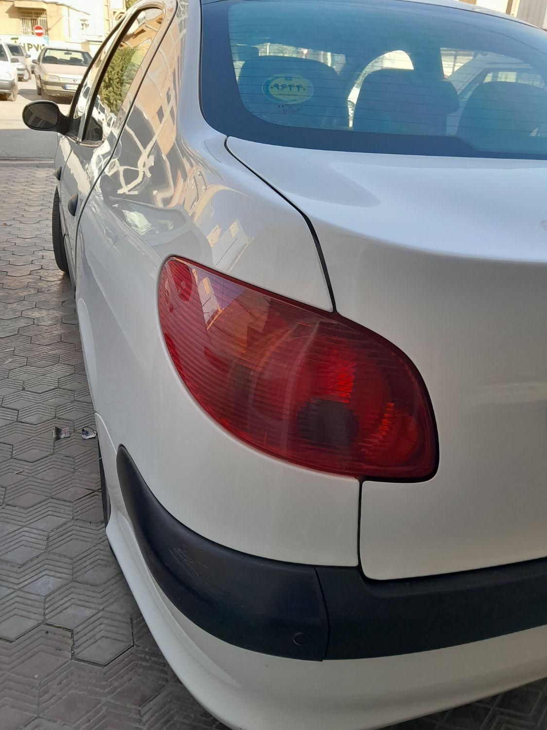 پژو ۲۰۶ صندوق دار v8 - 1399