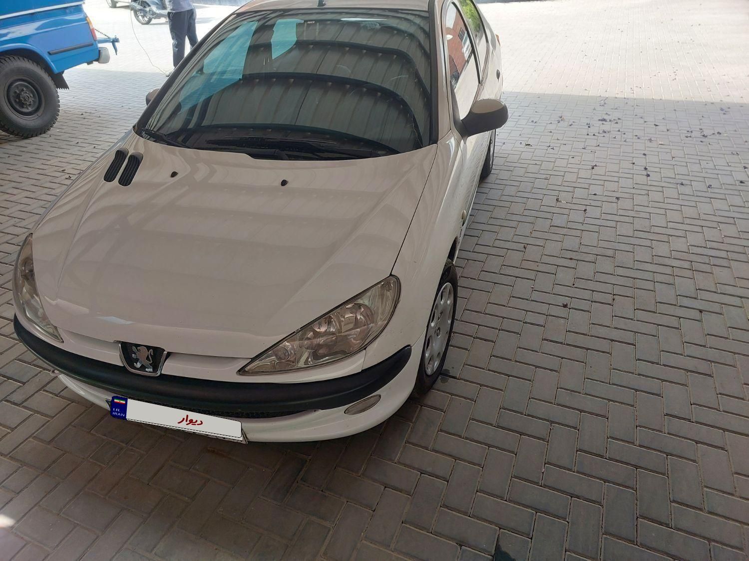 پژو ۲۰۶ صندوق دار v8 - 1394
