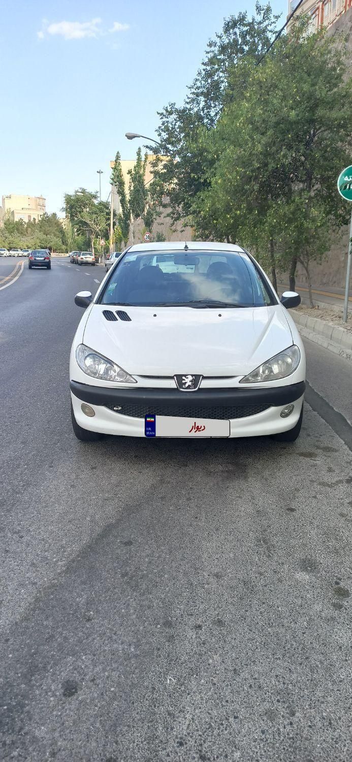 پژو ۲۰۶ صندوق دار v2 - 1391