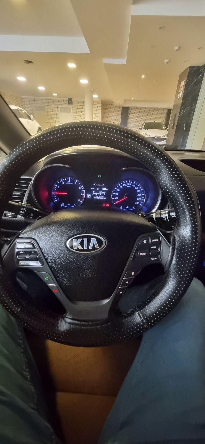 کیا سراتو 2.0 لیتر اتوماتیک GT لاین - 2014