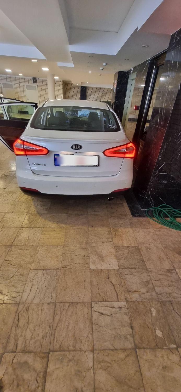 کیا سراتو 2.0 لیتر اتوماتیک GT لاین - 2014