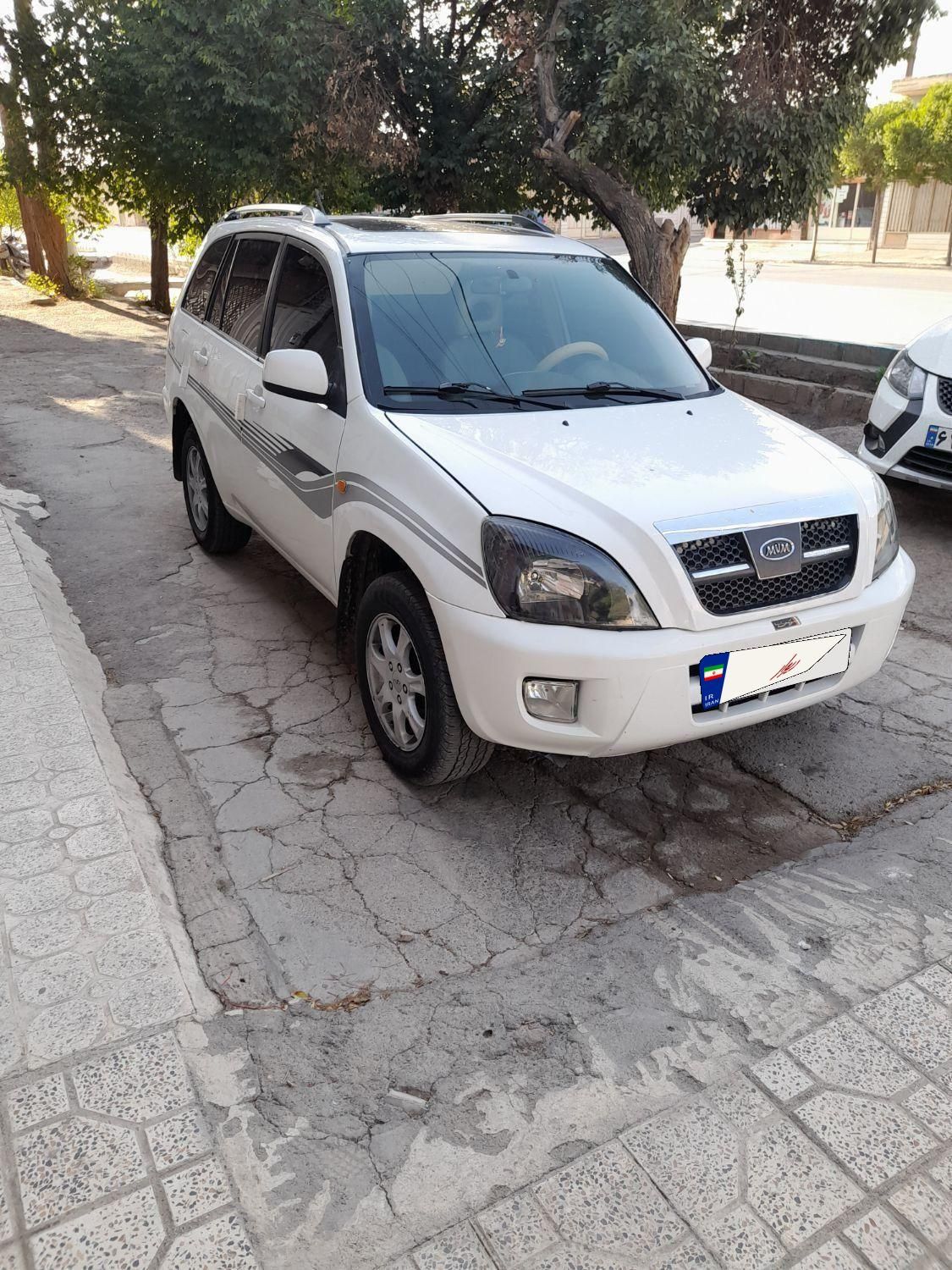 خودرو ام وی ام، X33 آگهی ann_19399737
