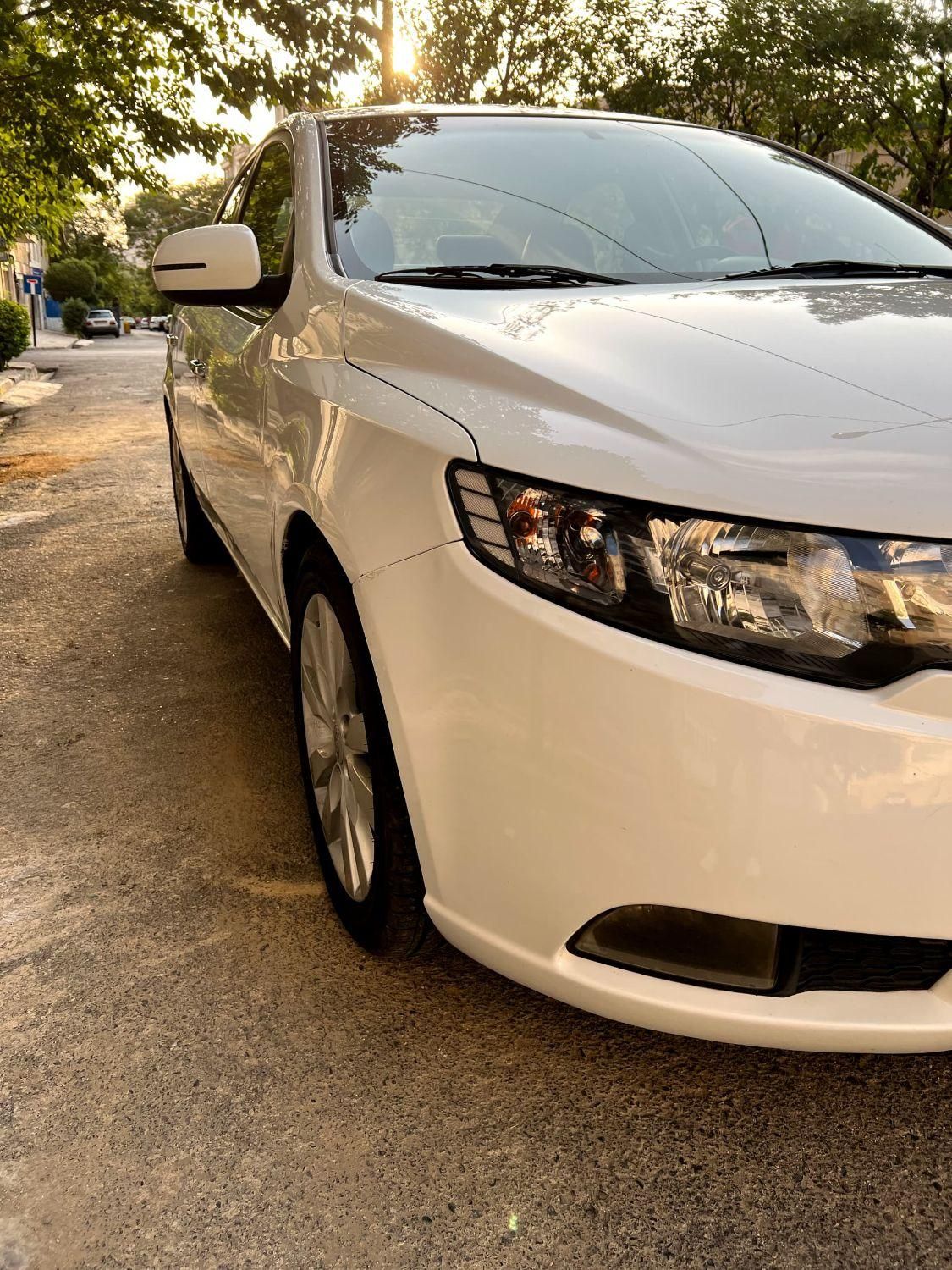 کیا سراتو 2.0 لیتر اتوماتیک GT لاین - 2011