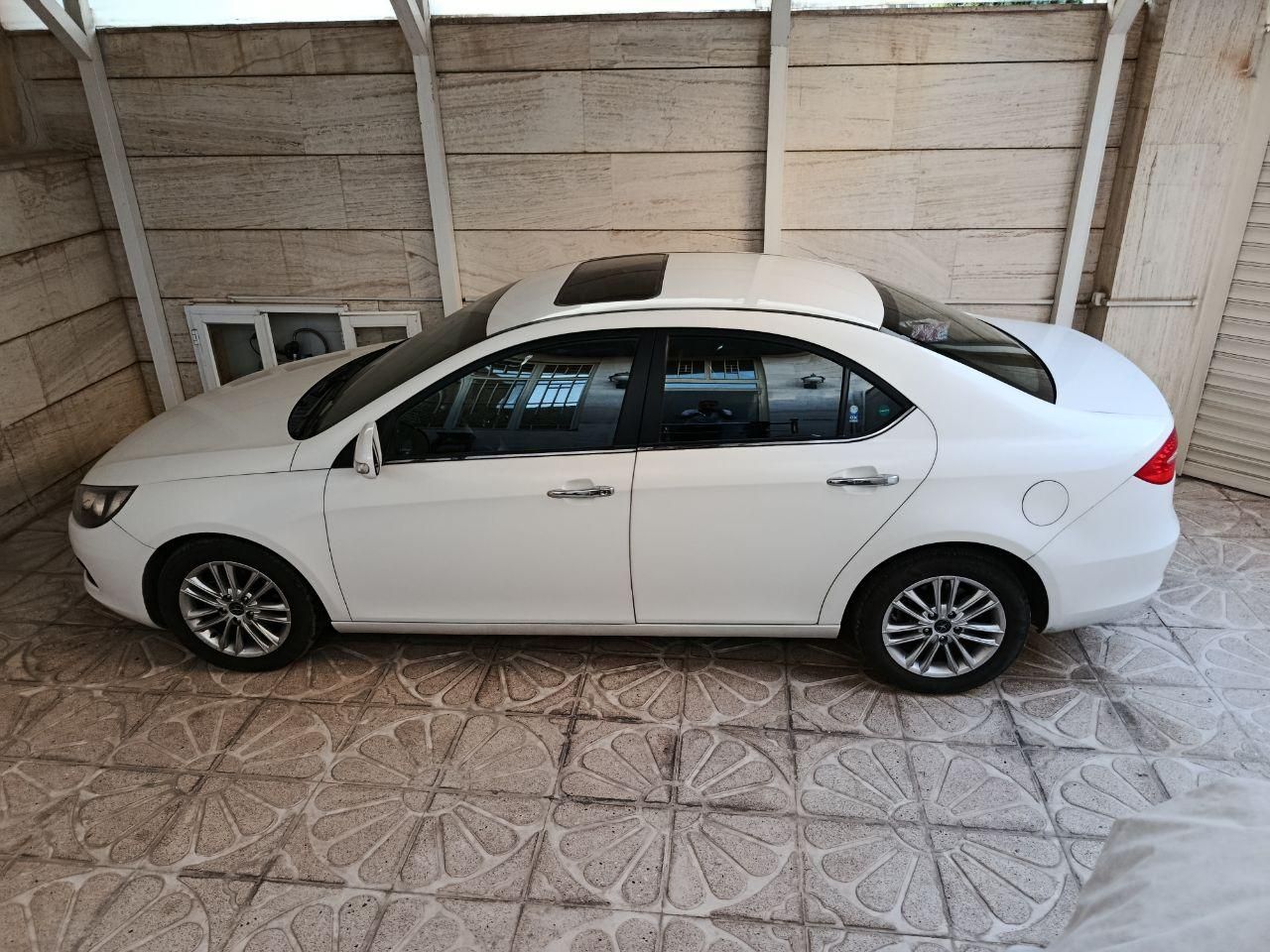 جک J5 اتوماتیک - 1395
