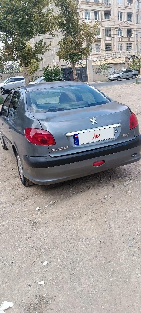 پژو ۲۰۶ صندوق دار v8 - 1386