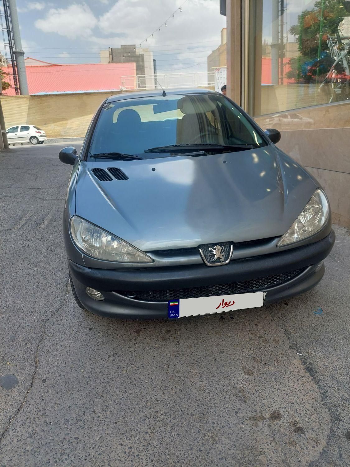 پژو ۲۰۶ صندوق دار v8 - 1393
