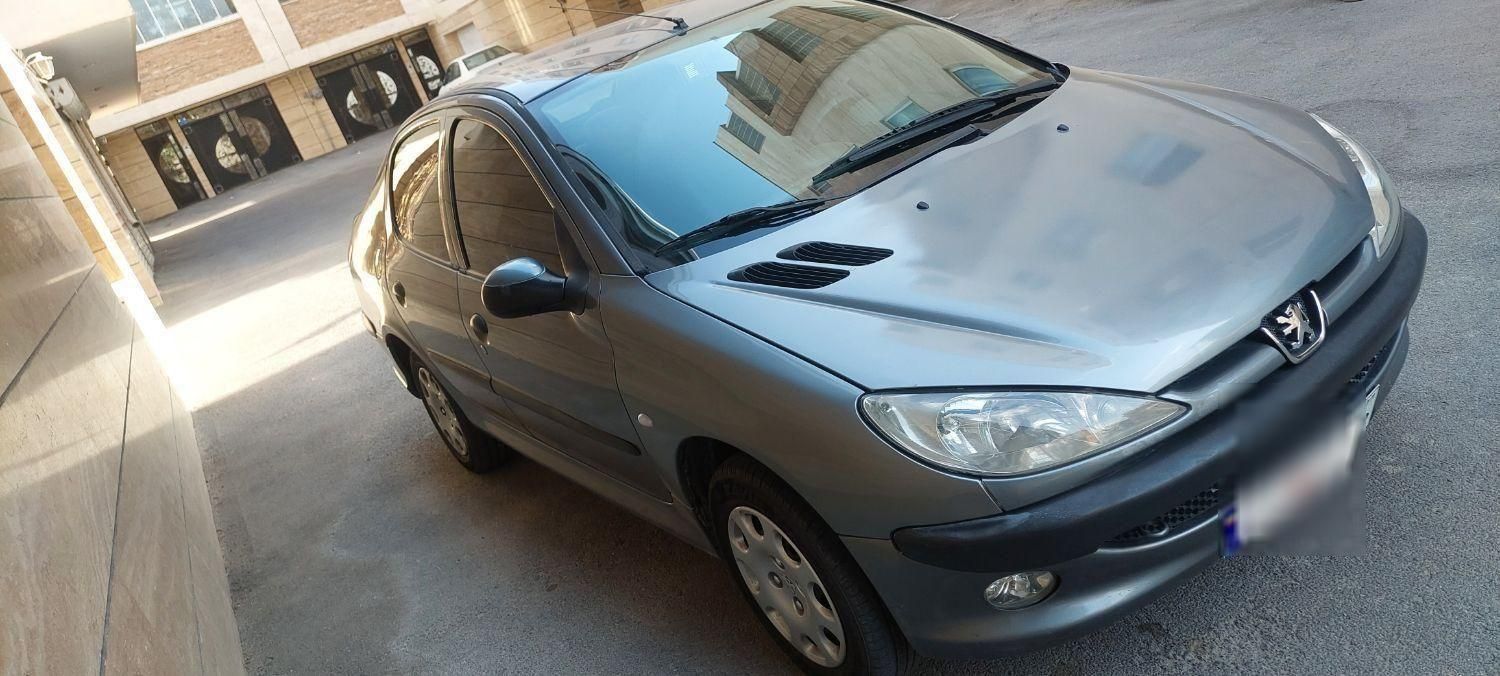پژو ۲۰۶ صندوق دار v8 - 1393