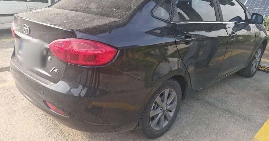جک J4 اتوماتیک ساده - 1402