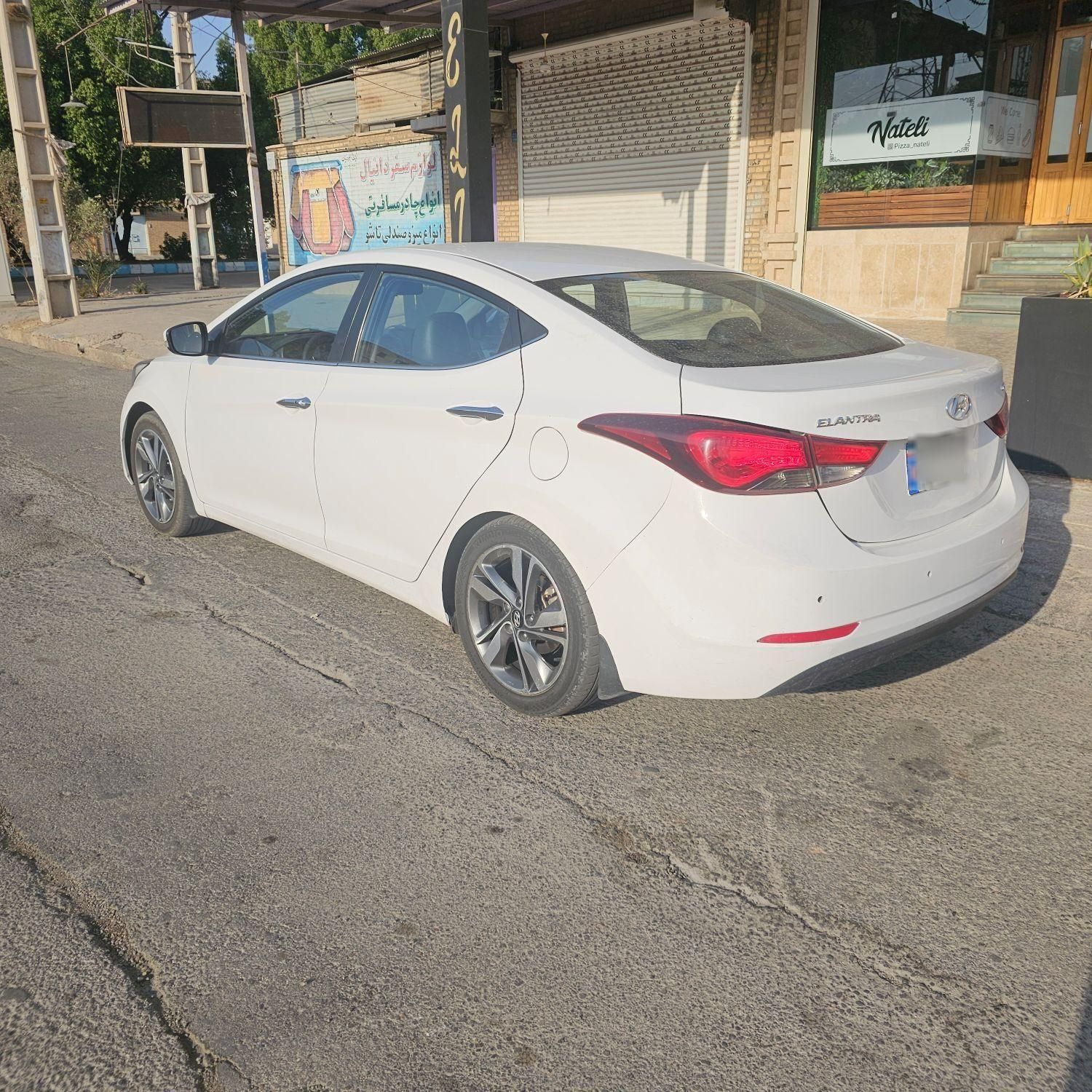 هیوندای النترا 1.8 لیتر - 2014