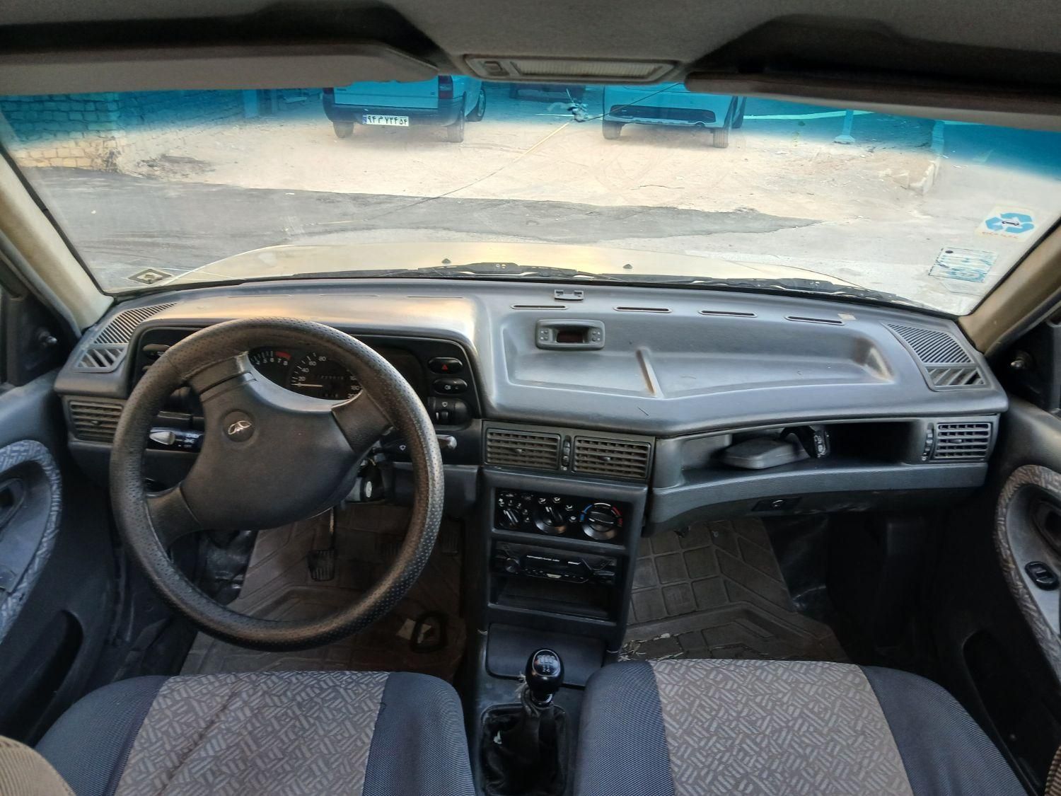 دوو سیلو سدان - 1381