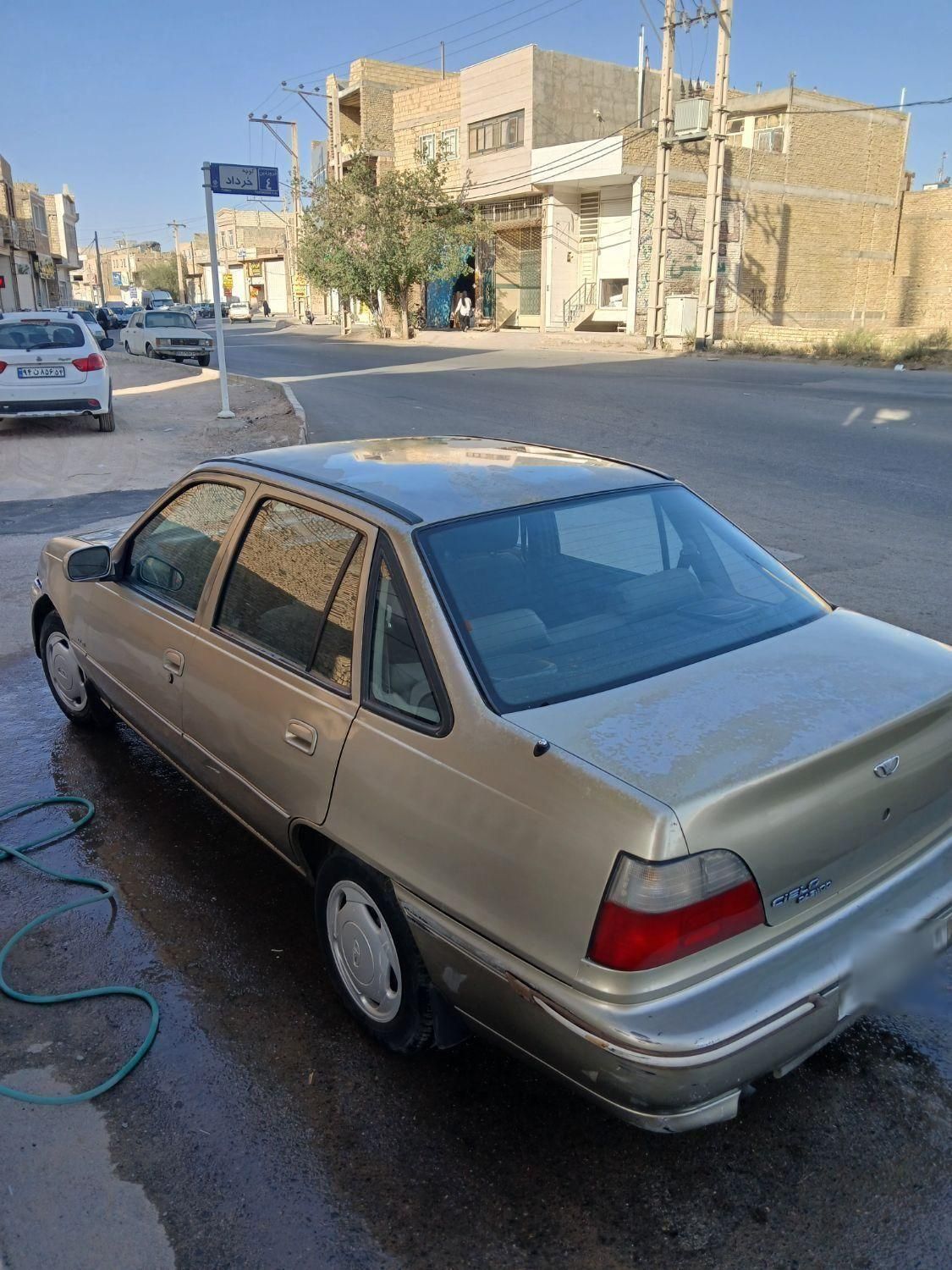 دوو سیلو سدان - 1381