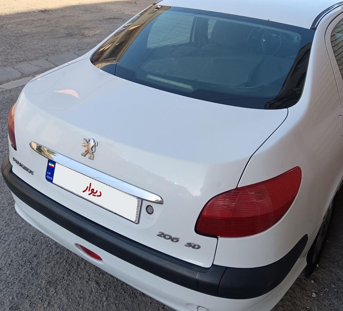 پژو ۲۰۶ صندوق دار v8 - 1390
