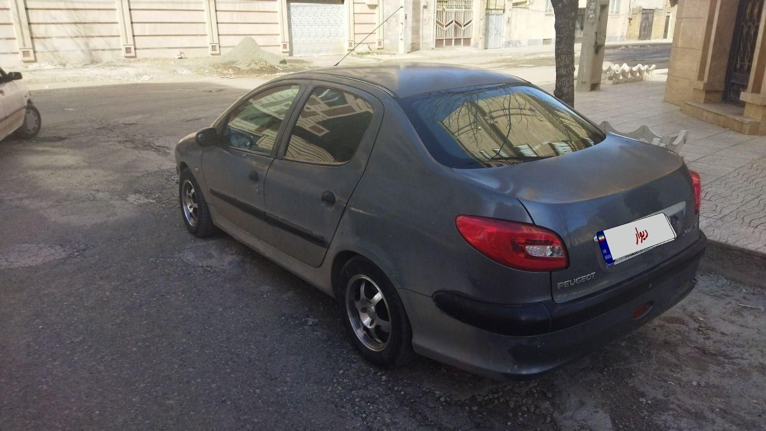 پژو ۲۰۶ صندوق دار v8 - 1386