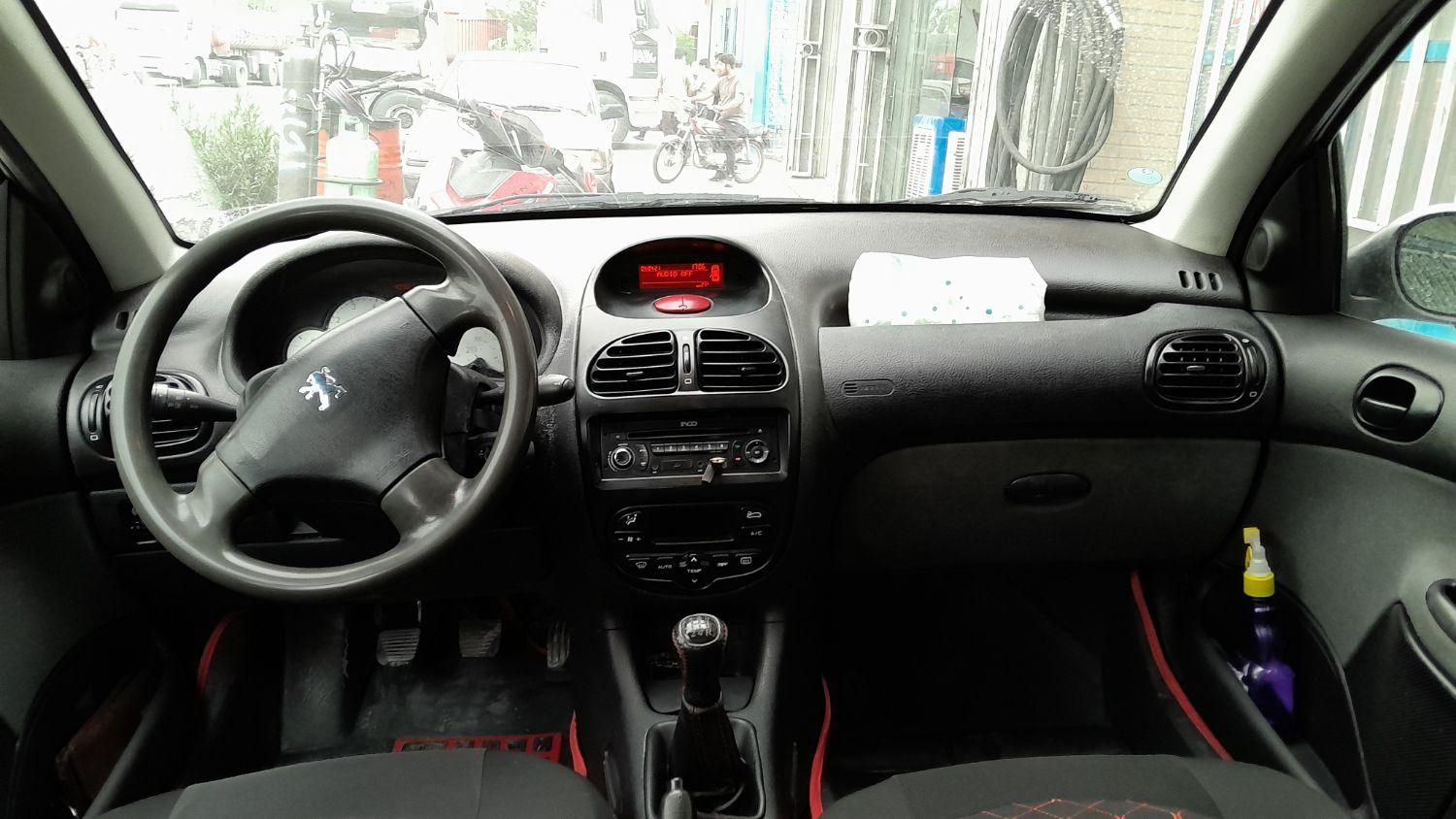 پژو ۲۰۶ صندوق دار v8 - 1395