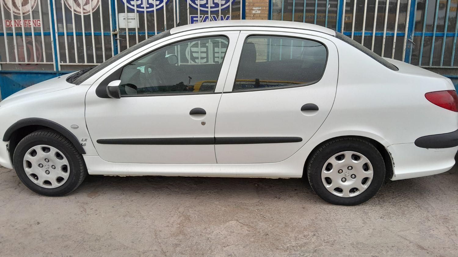 پژو ۲۰۶ صندوق دار v8 - 1395