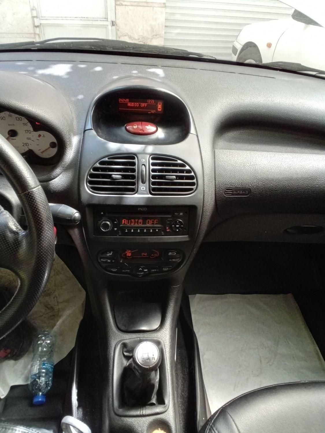 پژو ۲۰۶ صندوق دار v8 - 1397