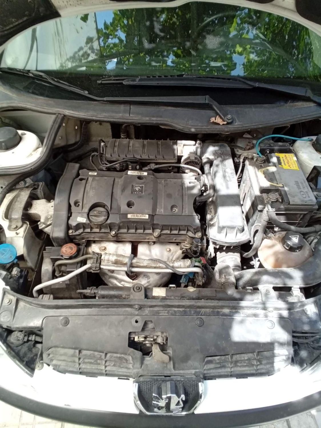 پژو ۲۰۶ صندوق دار v8 - 1397